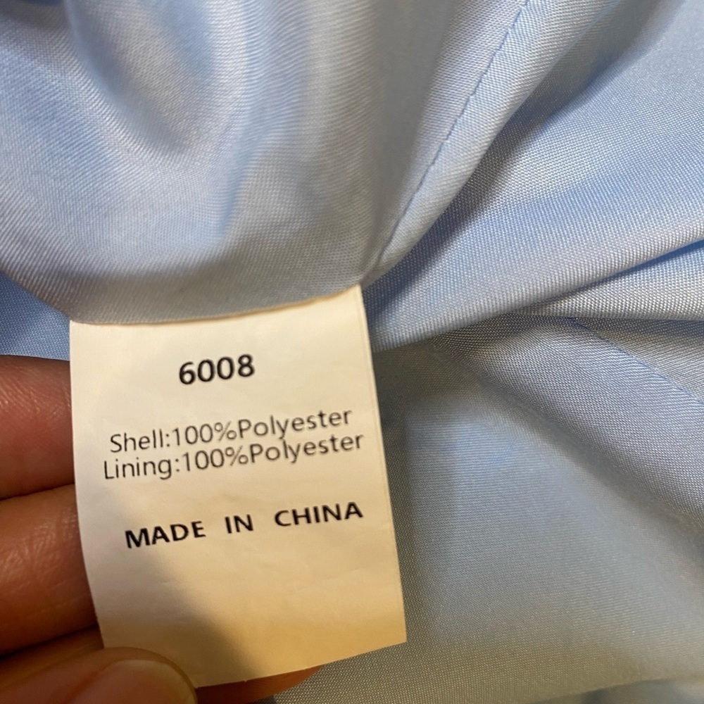 Chic Sky Blue Buttoned Blouse - Picture 5 of 9